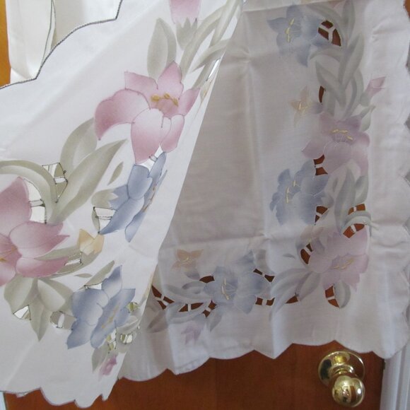 CHF Industries Curtains Pair of Tiers Embroidered Lily Flowers 58 x 36" NIP - Picture 14 of 16